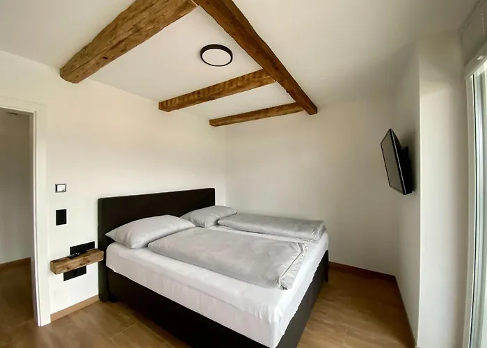 In Near Slopes Apartment